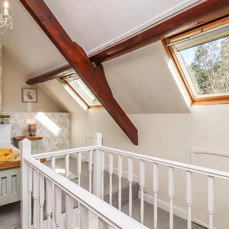 Holiday home Willow Tree